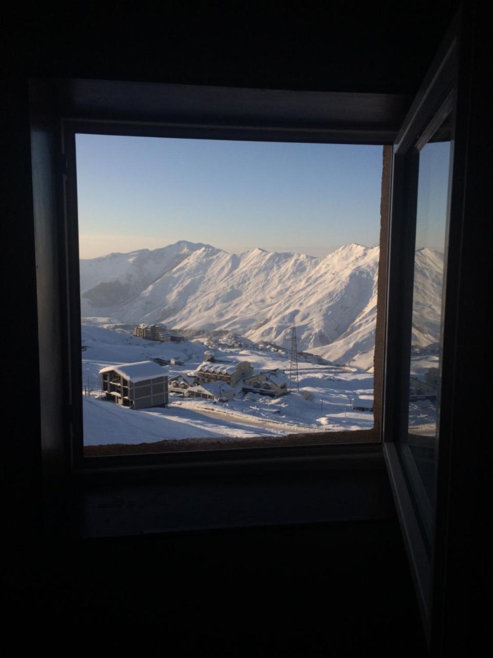 White Shino Hostel Гудаури Екстериор снимка